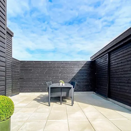 5 Star In Glesborg-by Traum